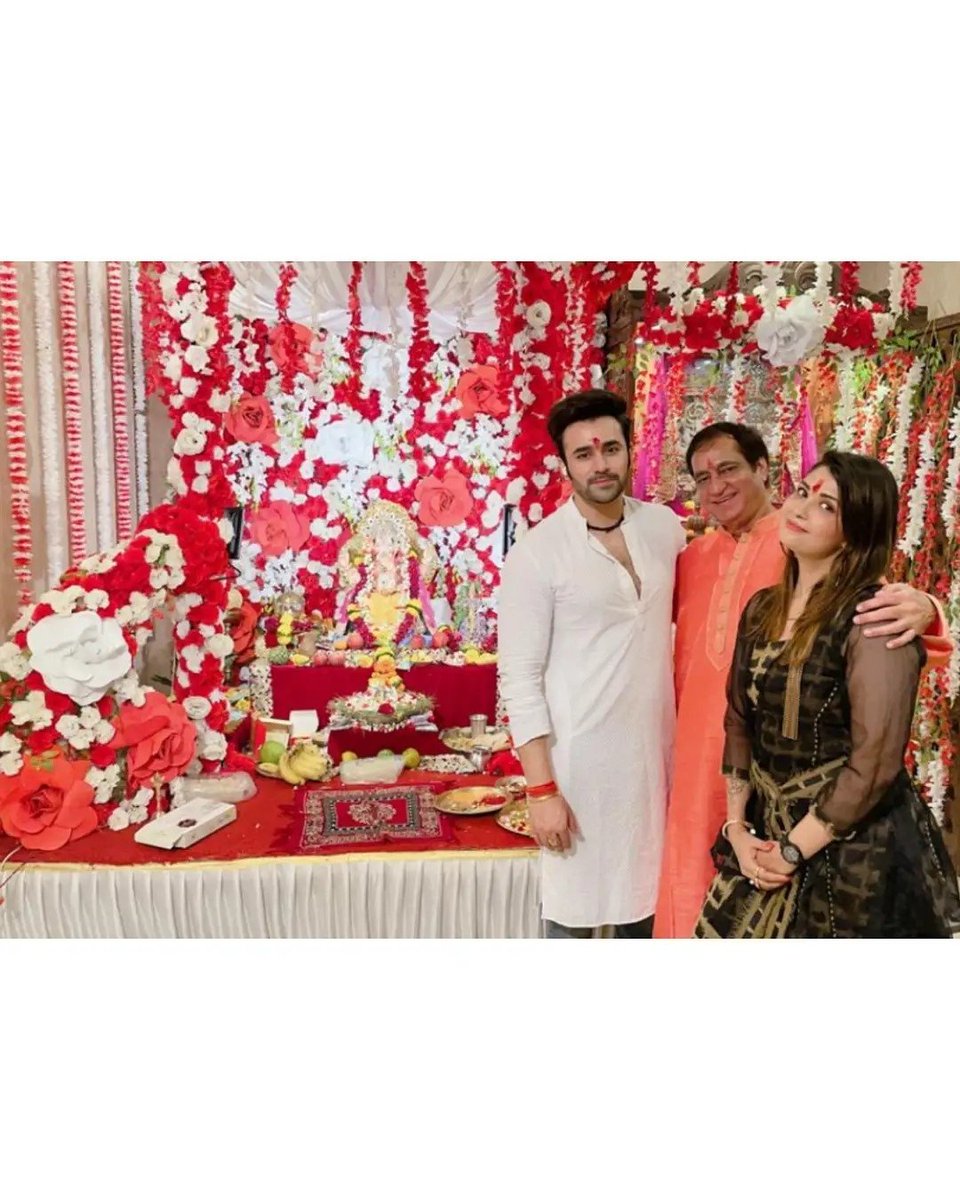 pearlvpurifc_TH's tweet photo. Our cutie pie Pearl with the cutest smile 💖 @pearlvpuri
ยิ้มน่ารักอีกแล้ววววววว ว. 💖
.
.
#pearlvpuri #ganeshchaturthi
#celebration #brahmarakshas2 #mahirsehgal #naagin3 #Naagarjun #BepanahPyarr #BadtameezDil #merisaasumaa #peerhmeri #pearlvpurifcthailand #Pvp #เพิร์ลวีปูรี https://t.co/GBlweJOMeG