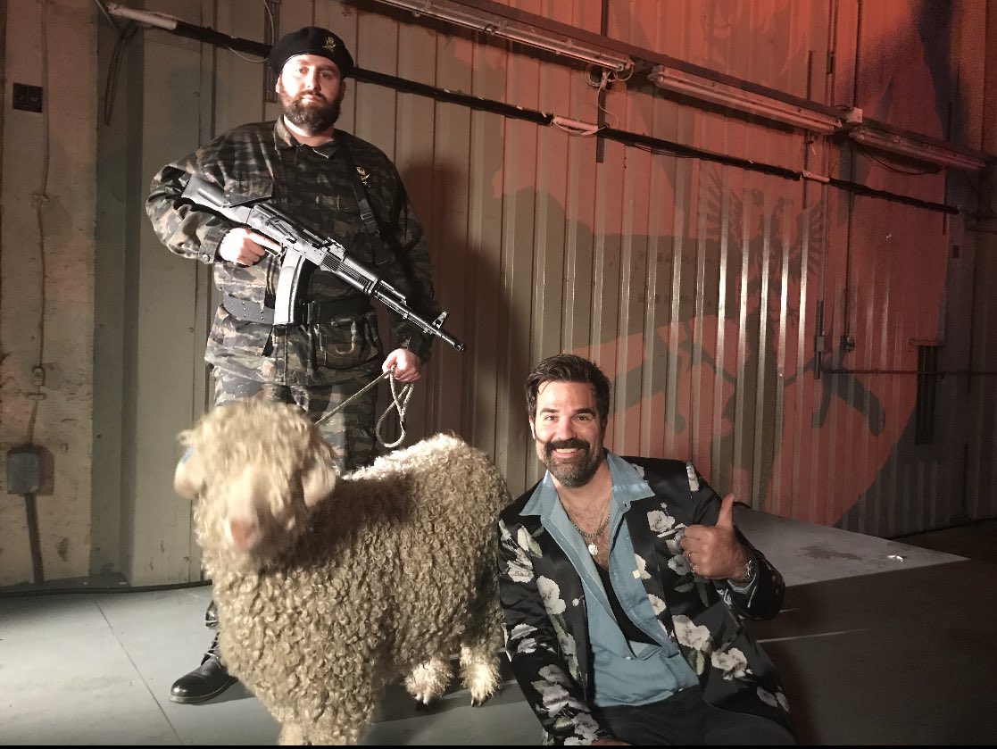 rob delaney on Twitter "NICKIMINAJ Nicki. I’m double vaxxed & now I get harder than ever