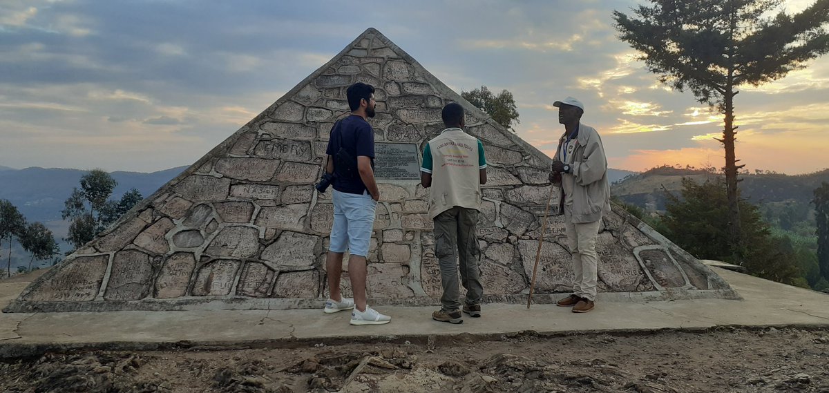 tanganyikalinks's tweet photo. Pyramide à la tête de la source la plus au sud du fleuve Nil à #Rutovu au #burundi 
Construit par l'explorateur Allemand Burkhart Waldacker en 1938 après avoir découvert la source en 1934 au Mont Gikizi.#visitburundi
#sourcedunil #pyramidhead #NIL #burundi @visit_burundi #sunset https://t.co/gM813prEmb