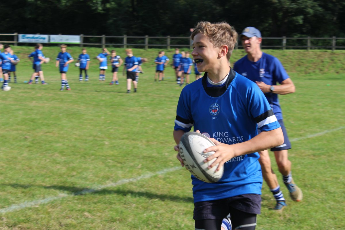 KESBathPartners's tweet photo. Delighted to see our partnership with Bath RFC Juniors (boys and girls) to support rugby in the community kick off on Sunday at the club's #PitchUpForRugby event, celebrating the return of the game.

#KESBathPartnerships #KESBathCommunity #SportintheCommunity https://t.co/TsLc5Tyh82