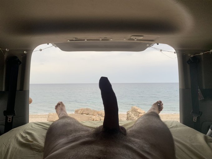 Good morning from Andalusia!!!

#holidays #bigdick #gayandalucia #gayspain @hot_connection2 @purelygayporn