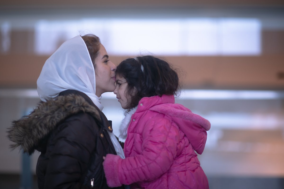 CotswoldDC's tweet photo. Can you help a family from Afghanistan build a new life in the county by providing them with a home? 🏠 

We are looking for 3 or 4 bedroom homes in the Cotswolds to help support the vulnerable families coming in through the Afghan Resettlement Scheme. https://t.co/lm4GGrkvCt