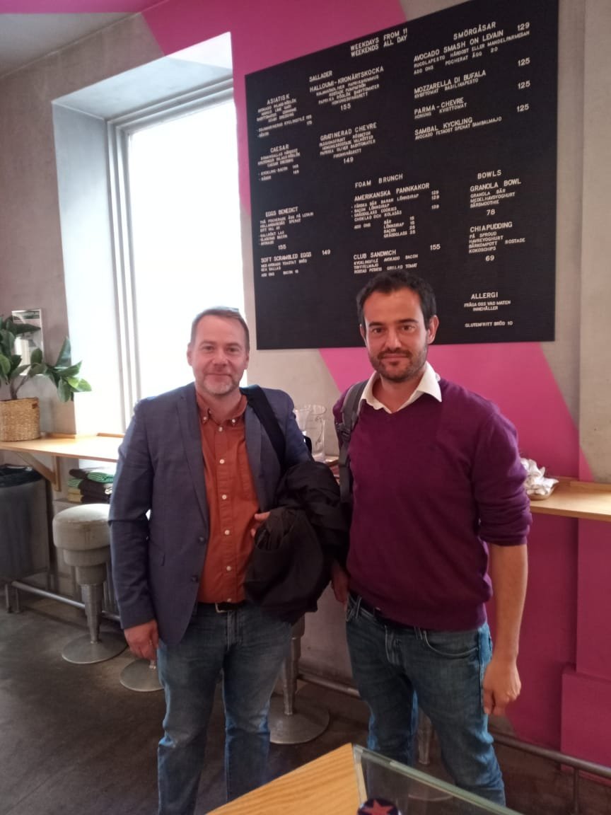 Hoy nuestro fundador <a href="/RimbaudAxel/">Axel Rimbaud</a> se juntó con <a href="/MattsBelin/">Matts-Åke Belin</a>, director de la Academia de Visión Cero en suecia, para conversar de seguridad vial. 
#SeguridadVial #VisiónCero