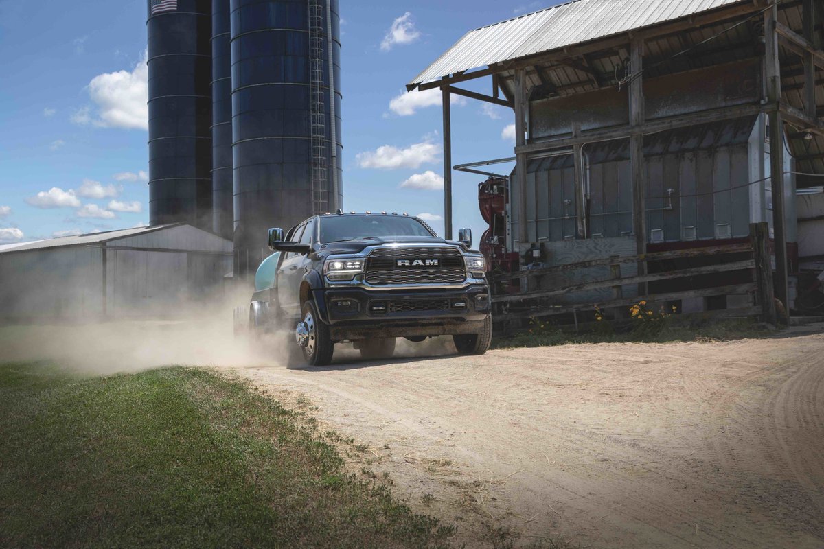 StellantisFleet's tweet photo. Follow our Upfit Guide to help you create the work vehicle of your dreams: https://t.co/8azDT64mW0

#Ram #SmallBiz https://t.co/Nfe9I3XZ69
