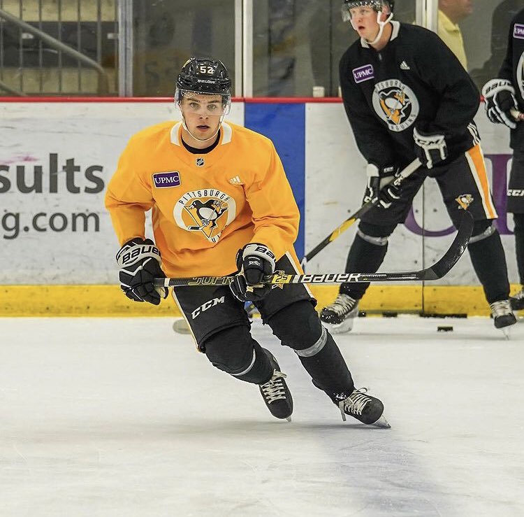 chumptalkpod's tweet photo. EPISODE #168 - ft. @Tyler_Spott9
🚨LIVE ON ALL PLATFORMS🚨

- NCAA division 1 defensemen
- Growing up in KW when father @regal9 coached the Rangers
- Minor hockey in Canada then USHL
- Brent Burns story
- + much more🔥

LISTEN/WATCH:
https://t.co/cWwHWGsNBU https://t.co/FnTCBN1i1T