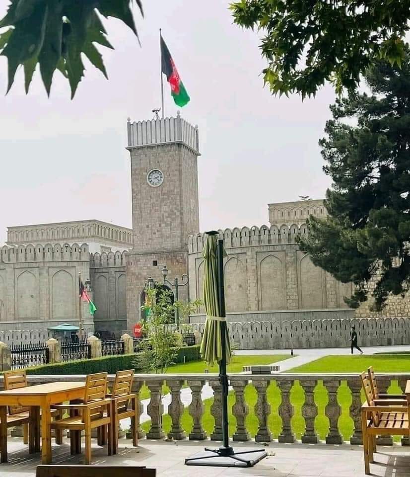 MuslimyarSakina's tweet photo. ته مي :
خاطر د خوږ بیرغ نلرې ...
زه دي پروا د ټول نظام نه ساتم ."
(🇦🇫) https://t.co/SwAB7j0H3o