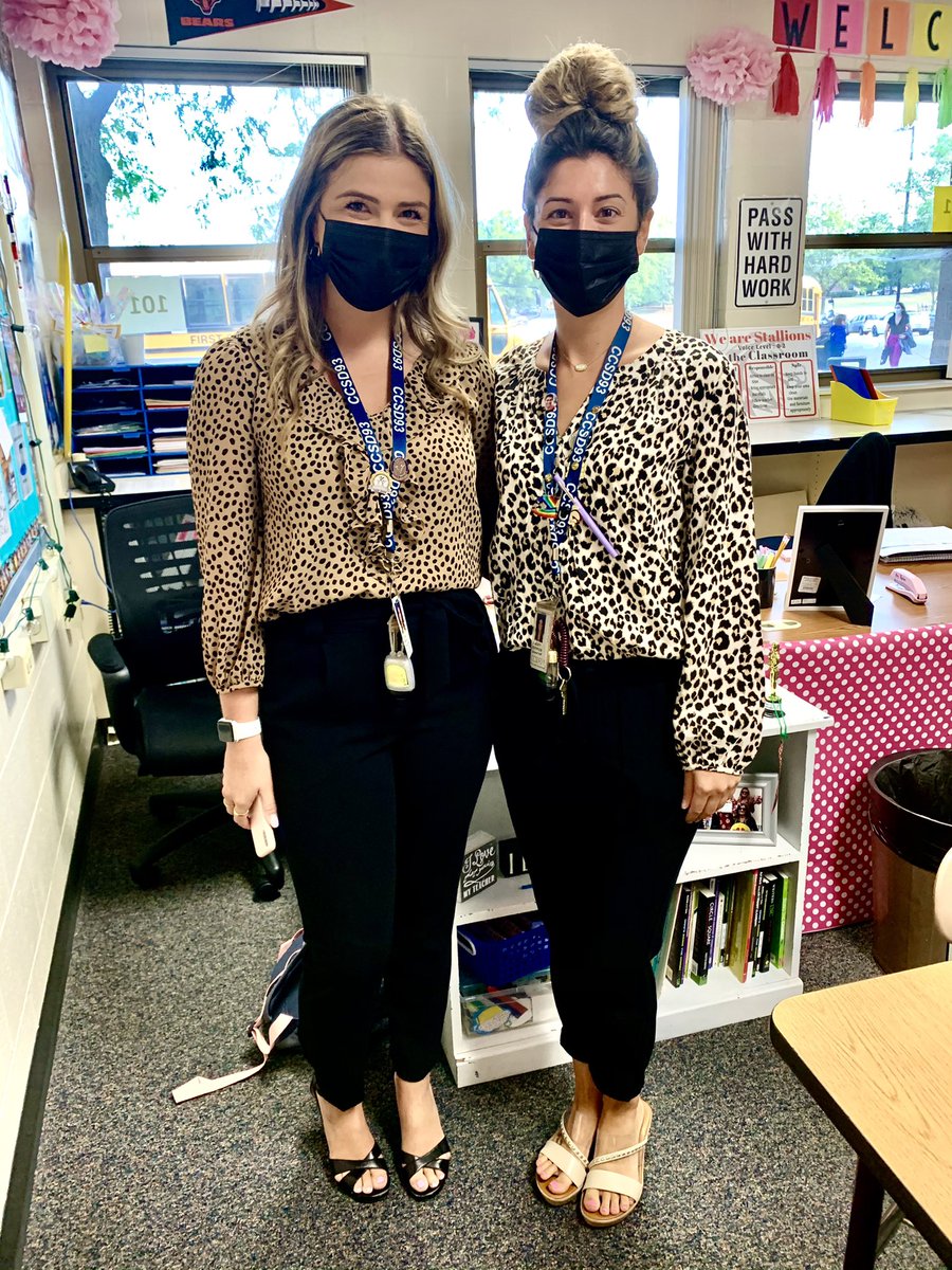 Nicole Yoon tweet media