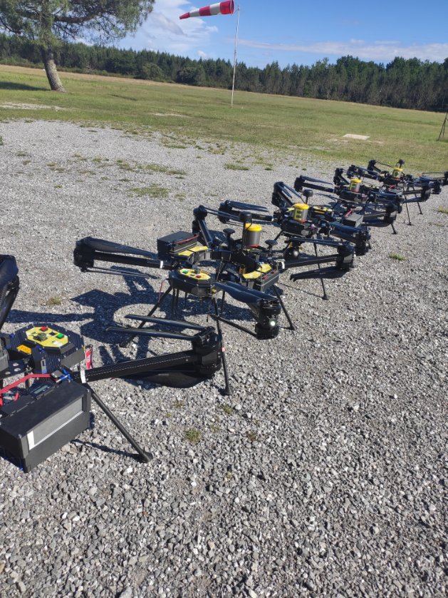 ECSEL_C4D's tweet photo. Scalian invited its clients &amp; partners to a 2-days demo of the Metis system. The component developed in #COMP4DRONES were used to perform UC 3 Demo 1 with our partners Capgemini Engineering and Total. The system has to drop seismic sensors using a fleet of autonomous robots. https://t.co/mHQdFC3ob7
