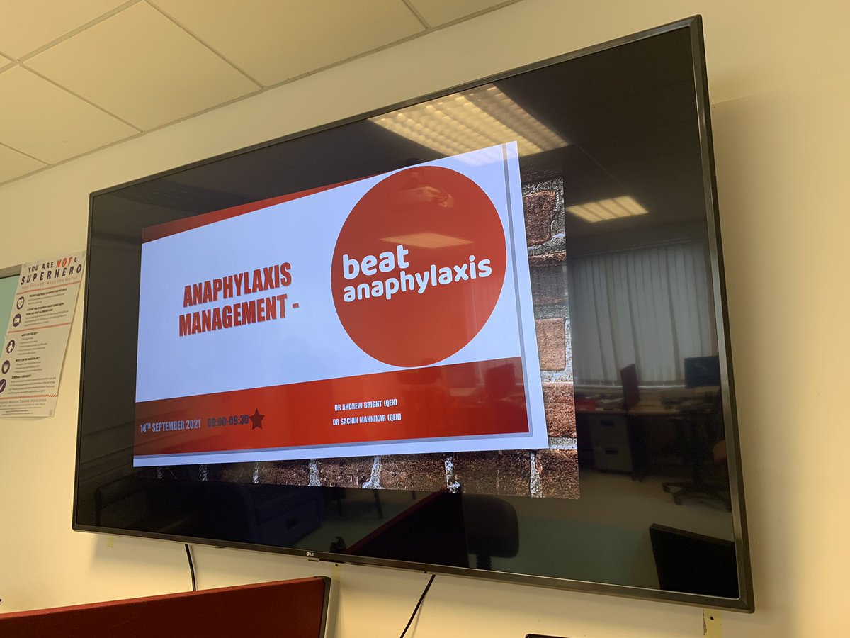 BeatAnaphylaxis's tweet photo. More #BeatANAPHYLAXIS promotion at @QEGateshead this AM! Updated @rcuk anaphylaxis guidance 2021 presented &amp; AAI training delivered to paediatric staff! @NorthNetworks @NENC_ICS @NHSngccg @NorthNetChild @NPAGNetwork @AllergyNurseUK @AlisonRMarshall @SouthTees @NorthumbriaNHS https://t.co/qXuCmu4KkI