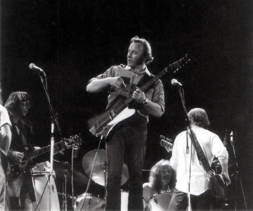 Stephen__Stills's tweet photo. @thedavidcrosby #StephenStills @TheGrahamNash @NeilYoungNYA @pocketgroover #TimDrummond #JoeLala @jonimitchell https://t.co/CFDM0sLD63