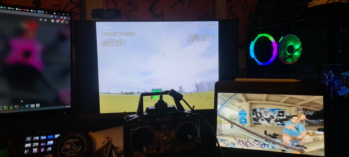 OperAsians's tweet image. Any of my twitch friends flies or wants to fly drones? I'm getting my old stuff out. And I'm looking for someone to fly with.