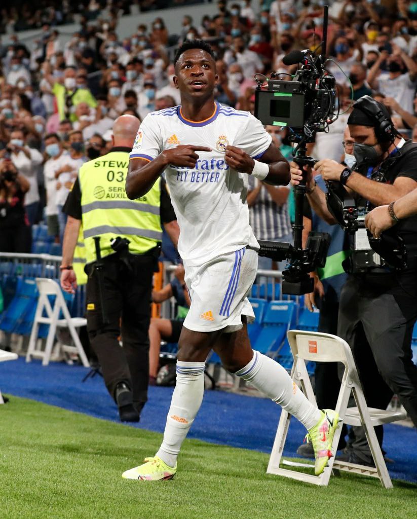 realmadridnote's tweet photo. 🚨 Si Vini Junior mete contra el Inter de Milán, regalamos su camiseta a uno de los den RT al tuit y sigan a @Camisetazas y a nosotros 🔥 #ChampionsLeague #UCL https://t.co/iwTCFapXMn