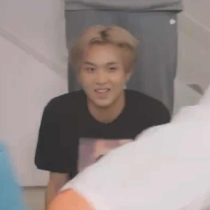 #haechan’s forehead out 🥰