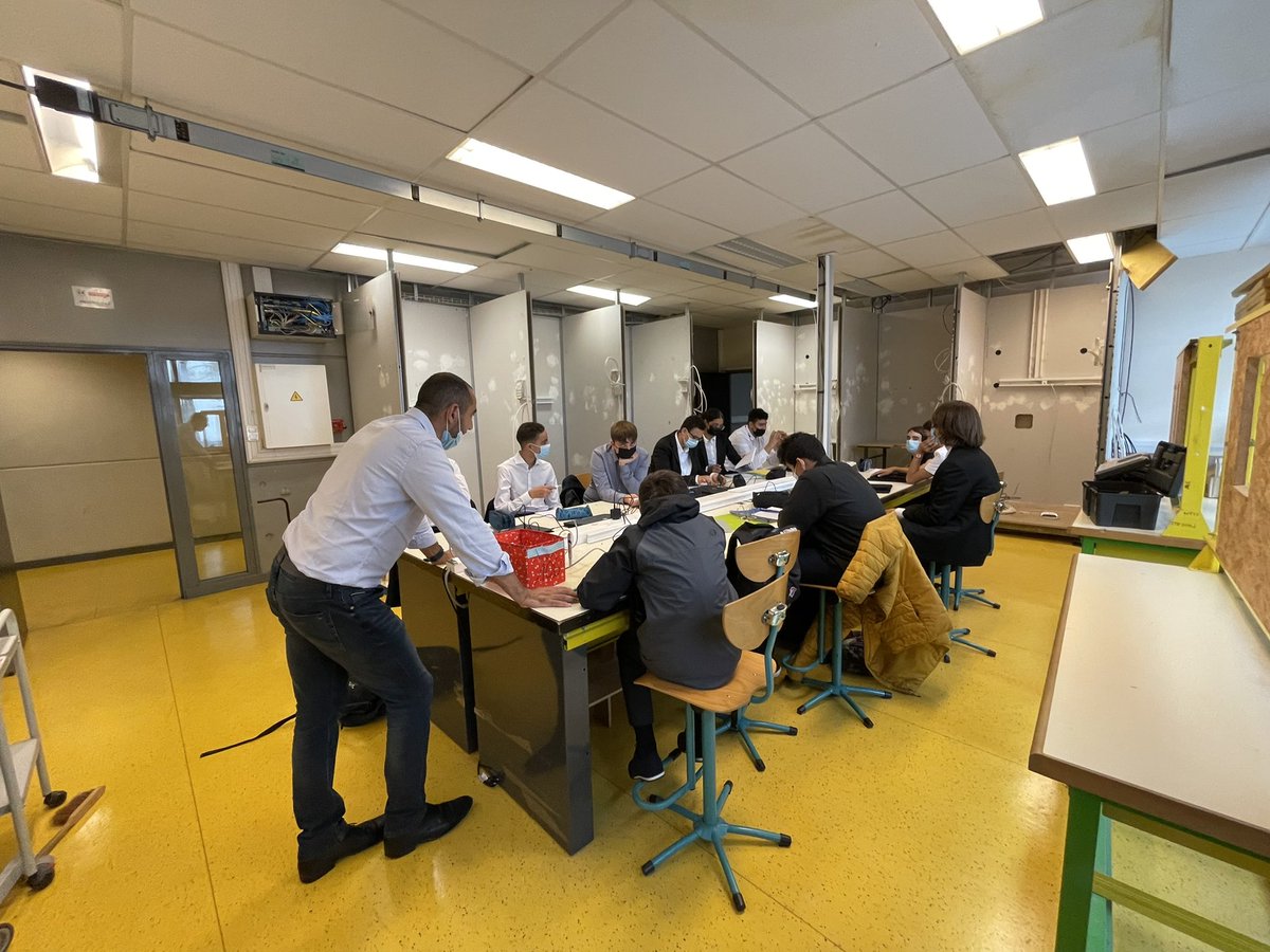 Emma Gaudet (@emmakgaudet) on Twitter photo We’re back! Our 3rd promotion of @PTECHNETWORK <a href="/LycLaTournelle/">Lycée La Tournelle</a> is already getting to work in the ateliers!
#WeArePTECH #BackToSchool We’re back! Our 3rd promotion of @PTECHNETWORK <a href="/LycLaTournelle/">Lycée La Tournelle</a> is already getting to work in the ateliers!
#WeArePTECH #BackToSchool
