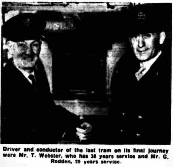 Liverpool1207's tweet photo. #Liverpool OTD - 1957: Many lamented as the city's last tram made its journey from the Pier Head to Bowring Park.
If only we had city leaders with the vision to introduce a modern version... https://t.co/iUNx10rEuS