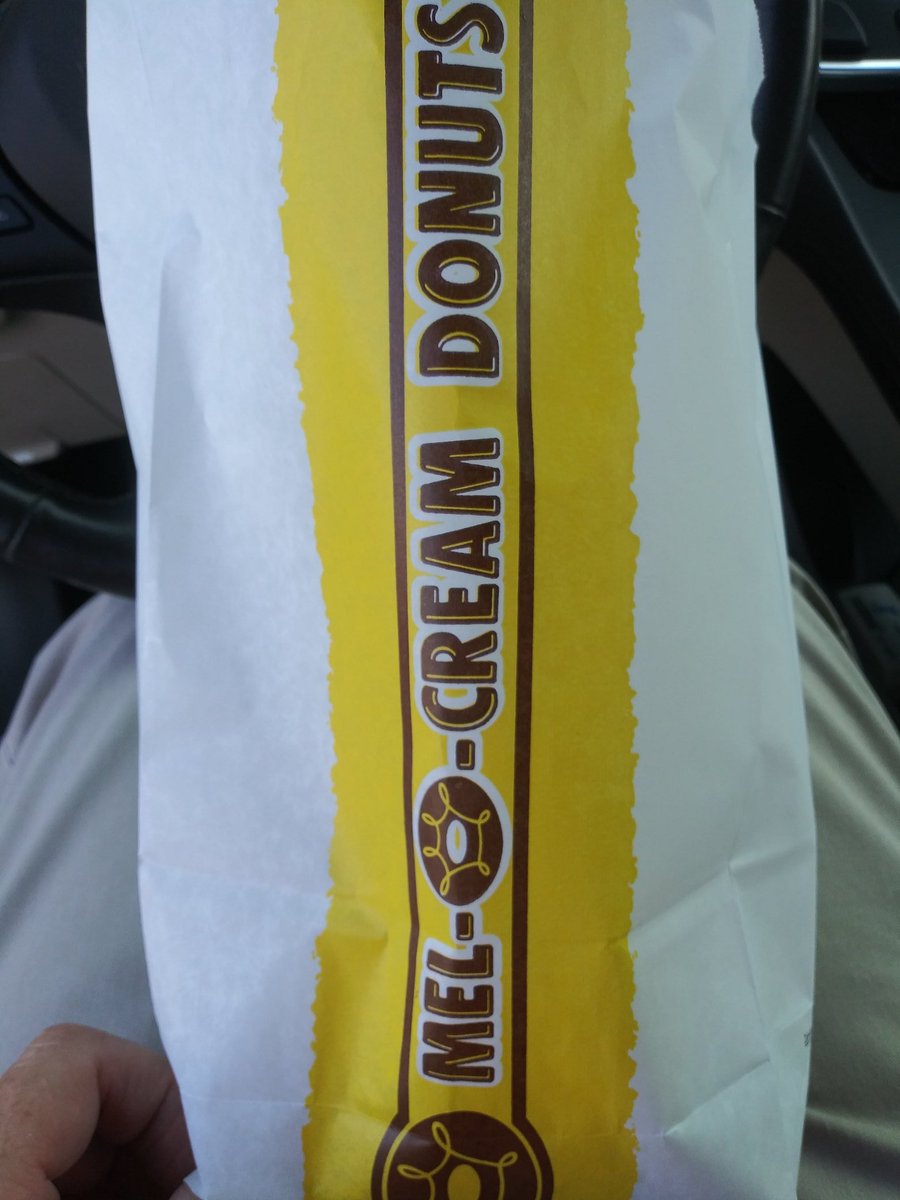 Vikes_Dawgs's tweet photo. For not losing my sh!t with that woman and her phone, I'm rewarding myself.
See...it does pay to choose goodness. π
If you know, you know.
#MelOCream
#SelfCare https://t.co/6Q6R2Q3p9x