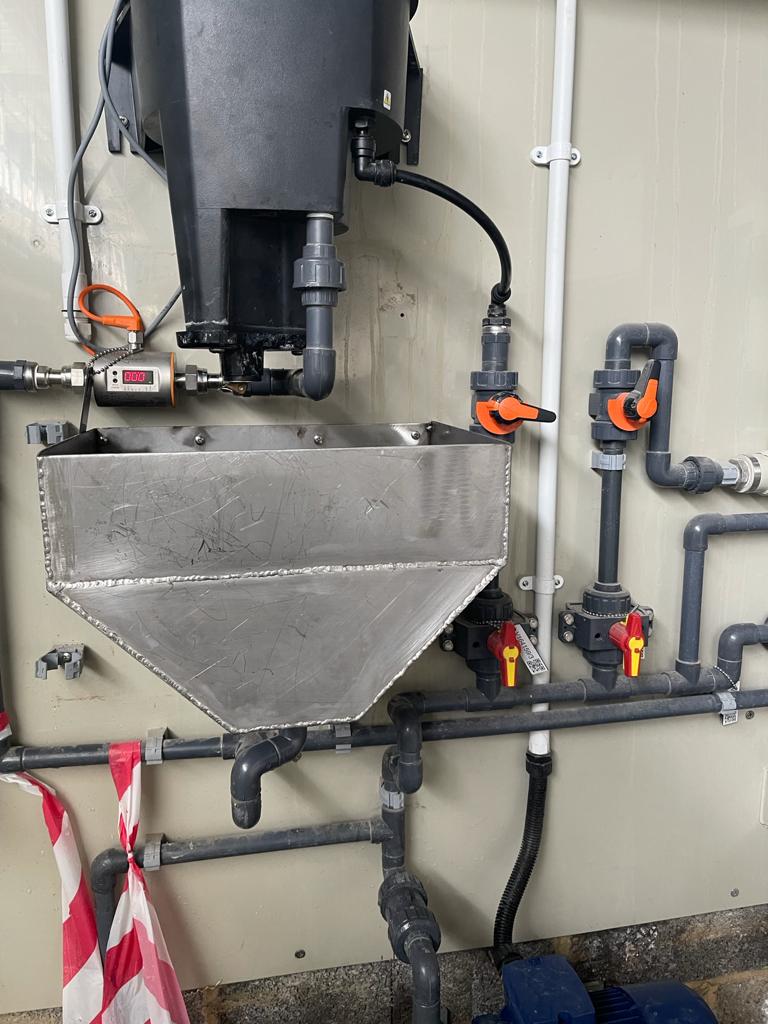 Terraflow_'s tweet image. A tidy result at the #watertreatment site of one of our clients👌

✓ PVC pipework altered on the turbidity monitor
✓ Stainless steel tundish fabricated in-house to exact measurements, installed and piped in on-site

#keepingthenetworkflowing💦 #Terraflow #fabrication