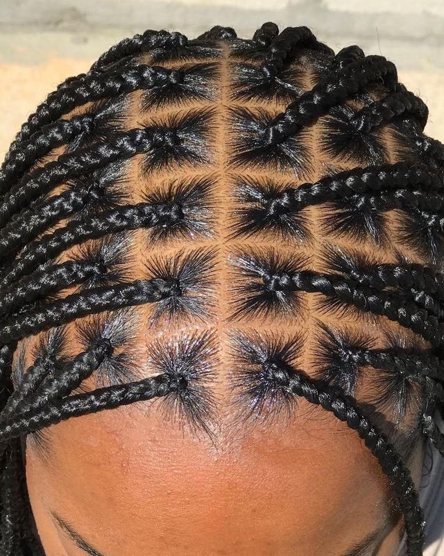 Ta_Coiffeuse's tweet photo. Hello🥰
Ta coiffeuse à domicile disponible pour tout vos problèmes de tresses 
Pas besoin de vous déplacez contactez nous au 655202152 
Agréable journée à vous 😘 https://t.co/D9RRGPNq7U