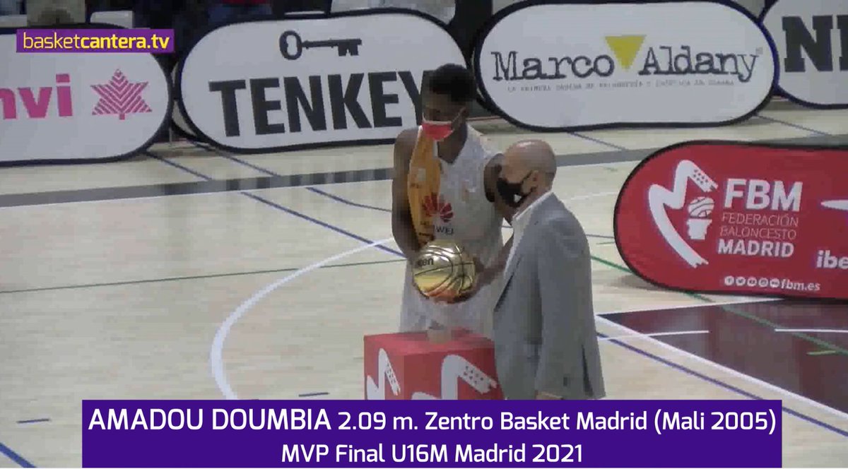 BasketCanteraTV's tweet photo. En el siguiente VÍDEO: https://t.co/KrtEL4lEl8  puedes ver al nuevo fichaje del Real Madrid, AMADOU DOUMBIA, elegido MVP en la final U16M de @FBMadrid 2021 https://t.co/wrxdVAqZ1K