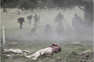 civil_spanish's tweet photo. The #Loyalists defences near el #Mazuco start to crumble. #OTD 1937 the 1st #Navarra Brigade seizes the #Mazcucu, #Llabres ridge and Villa Hill. photo by M. Lorenzo, historical reenactment El Mazuco Battle). #SCW https://t.co/oMvHemq7gf