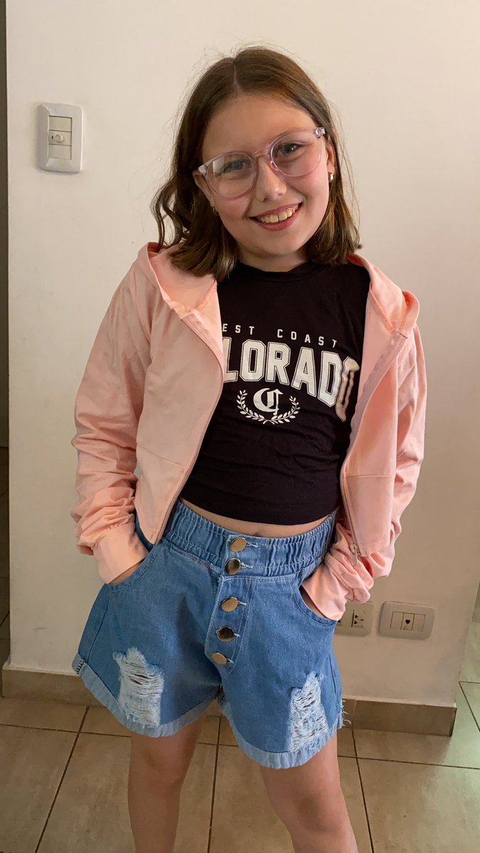 sabrimenchaca's tweet photo. #alcolecontn Felices 10 años Nahiu!!! Te deseamos una vida llena de amor y felicidad!!! Te amamos mamá, papá y Franchu https://t.co/w7jsctwEx9