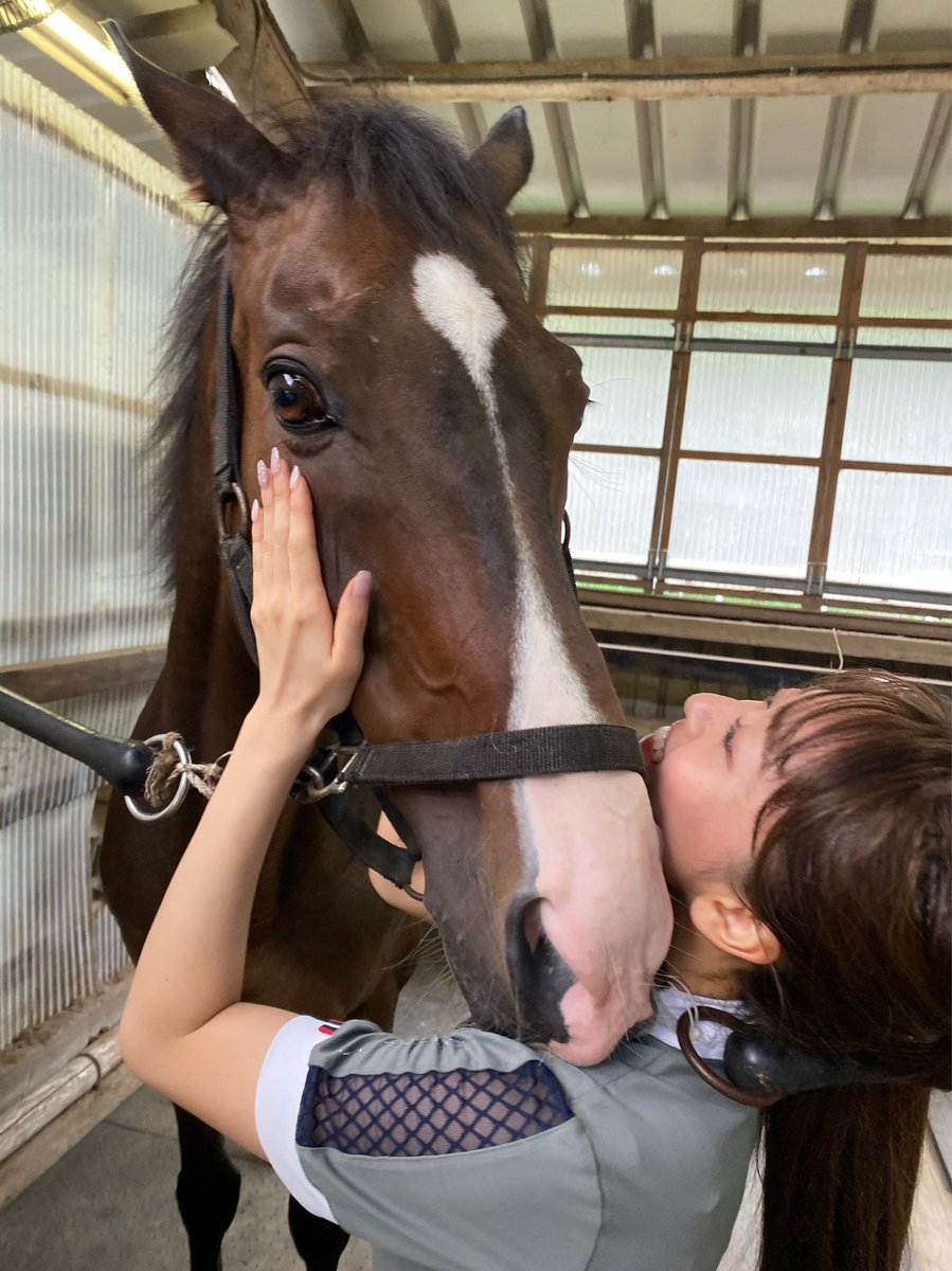 買わなきゃ！
エフティスパークルも琴ちゃんも可愛い💜 