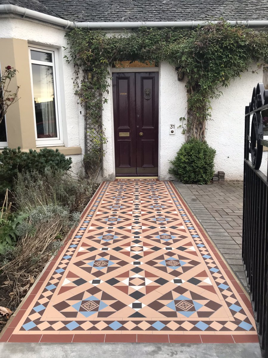 I better add the finishing touches to this year’s outside projects in #Edinburgh as the weather is starting to turn! ⛈⛈⛈

We ❤️ this beautiful #Path with #Tiles from <a href="/OriginalStyleUK/">Original Style</a> 

<a href="/MapeiUKLtd/">Mapei UK Ltd</a>
@Rubi_UK_IRE
<a href="/LithofinUK/">Lithofin</a> 

#MyMapeiProject
#TilesOnTuesday

🟨🟥🟦🔶🔹🔶🟦🟥🟨