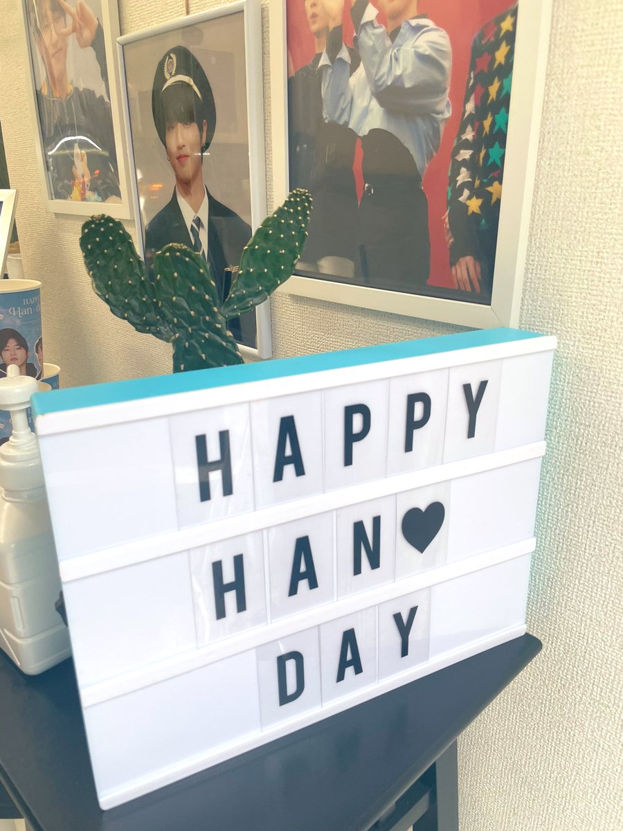 AnyoJyouzuuu's tweet photo. スタッフさんすごく優しくて、カヌレも美味しかった🥳飾りつけも可愛かったしまたアイスアメリカーノ飲みに行きたい！！☕️🐿

@914HJS 님　@Ing_Cafe 様
大型バナー希望🤤 https://t.co/kdAzDSe01Y