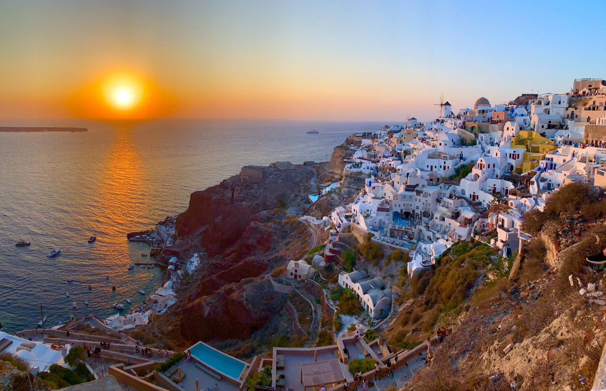 Beautiful sunset #santorini #Greece