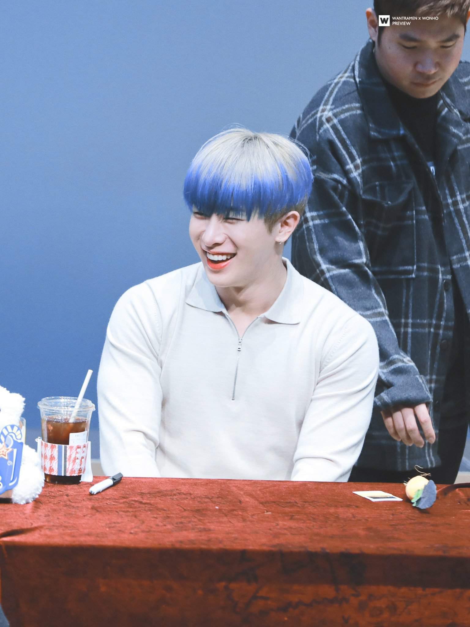 ウォノ wonho トレカ Blue Letter サウンドウェーブ ハロウィン ☺︎ ᶻ 𝗓 𐰁 on X: 