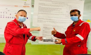 bp_Oman's tweet photo. Our #Block61 team has rolled out a behavioural based safety program to encourage employees to speak up and promote a safe working environment 🦺👏 https://t.co/8YG58h4yFj