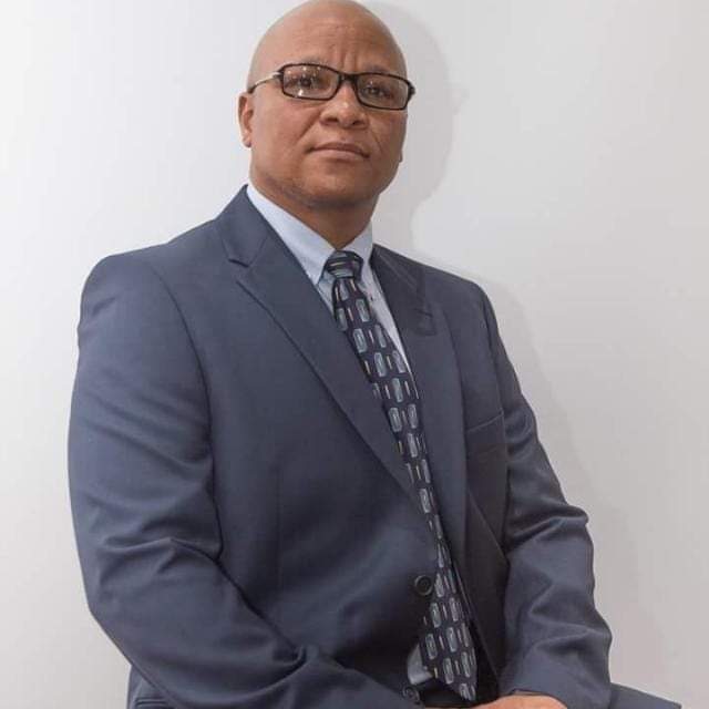 MrCow_man's tweet photo. The W/Cape High Court has upheld a decision to suspend former Bitou Mayor, Peter Lobese, following a forensic report into financial irregularities.
#BitouCouncil
#sabcnews https://t.co/CNXJsXxlsK