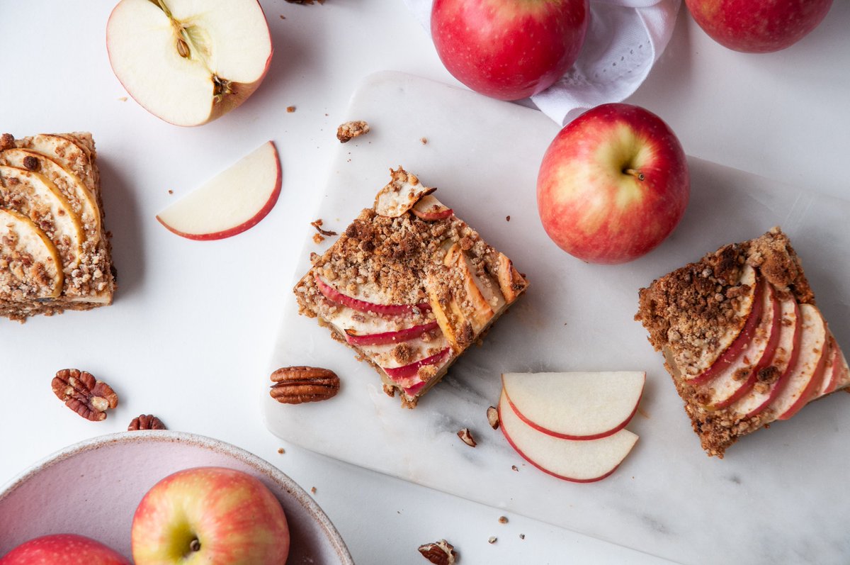 Pinkladyappleuk's tweet photo. #September means #backtoschool – the perfect time to reset. Try our Pink Lady® oaty #breakfast bars – just grab and go! #Recipe: https://t.co/K0G57KAf2t
#recipeoftheday #PinkLadyapples https://t.co/E8R1OD6DNP