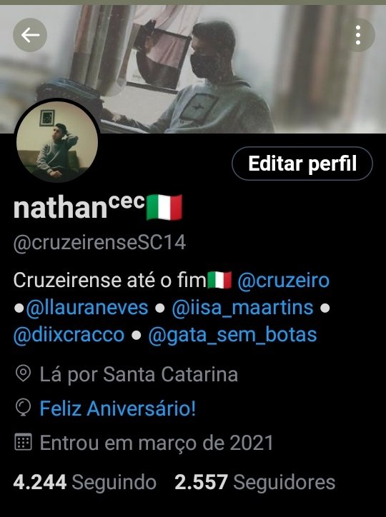 nathancec14's tweet photo. Subam os balões que meu aniversário chegouu😝 #nathanday https://t.co/6xcz9cZnNf