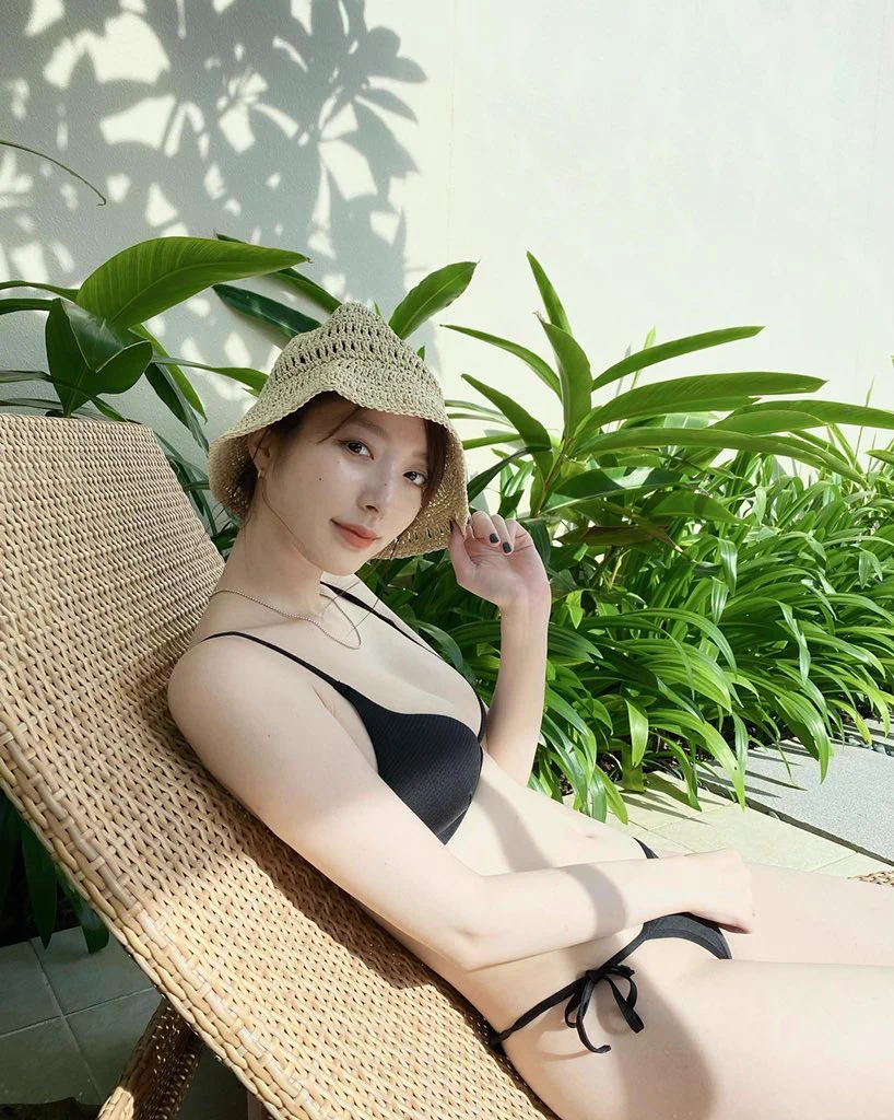 E_PSl6NUYAIOOGk?format=webp&