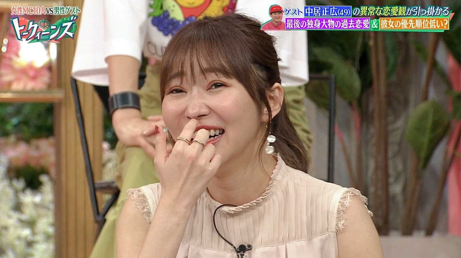 𝑟𝑖𝑟𝑖𝑎 指原ちゃん目のダウンタイムでもテレビ出なきゃ行けないから大変だな 不自然すぎてバレバレ なら休めばいいのに事務所が休ませてくれないんだろうな それか整形しまくってる 周りがしてると芸能人は特にdtでも当たり前になって