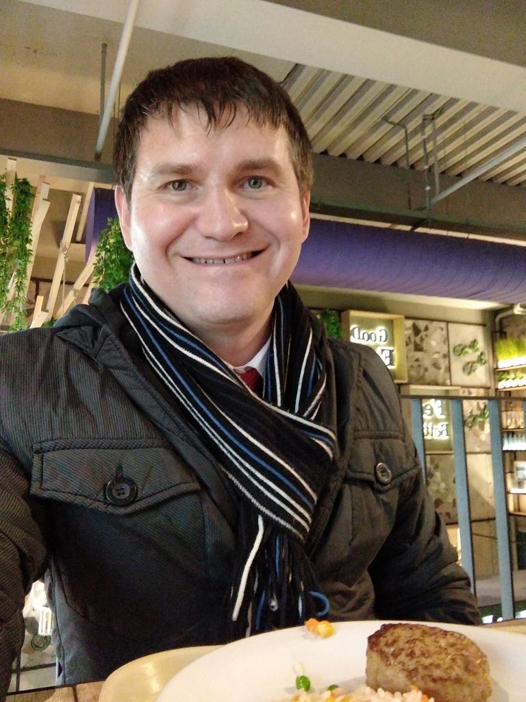 vblagikh's tweet photo. #грабли Арбат https://t.co/9NCLMIz4Ny