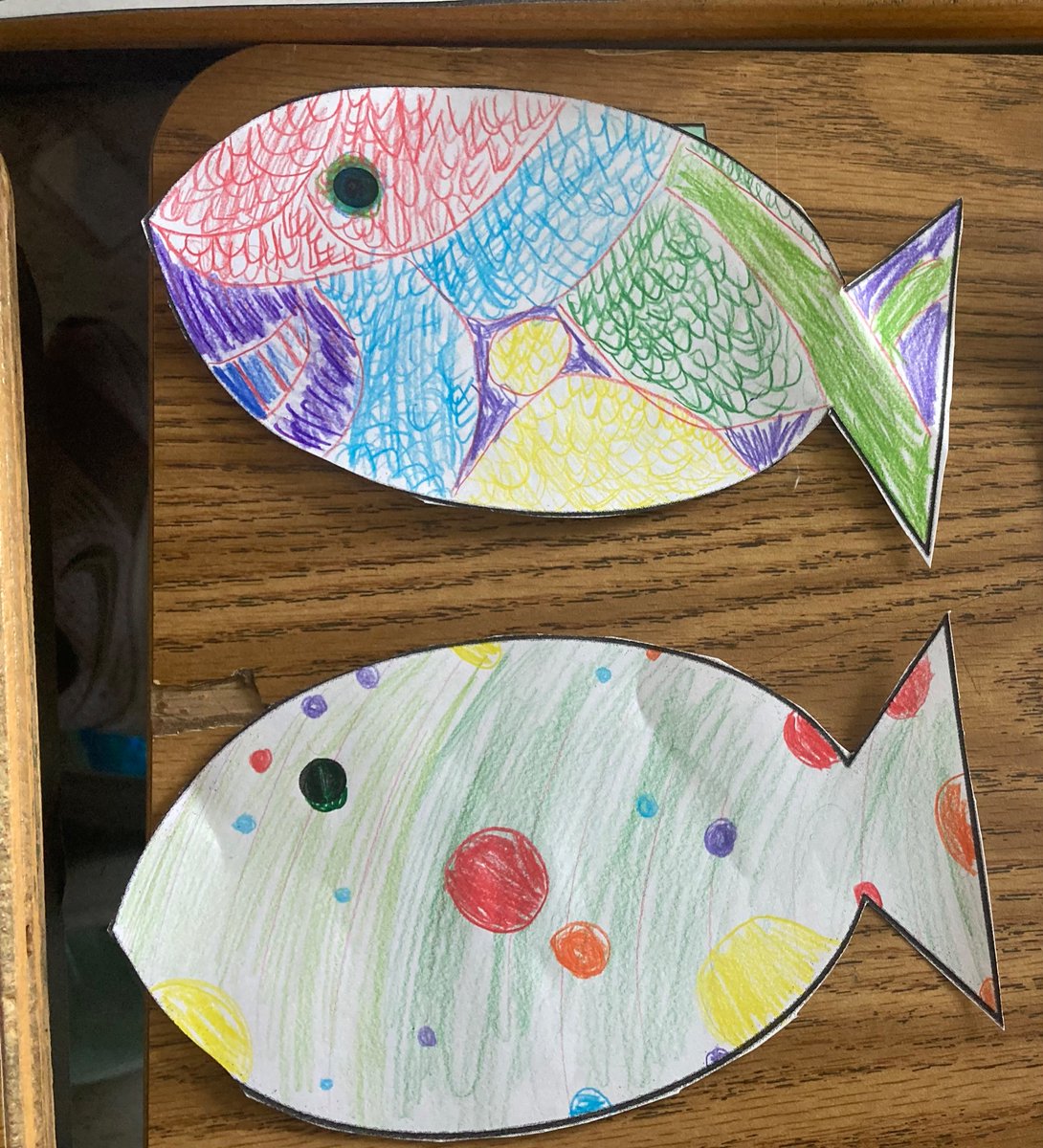SchoolGbe's tweet photo. We learned about handling put-downs #copingskills #simonshook #schoolcounseling #fish #educator https://t.co/e4tQnHbHQr