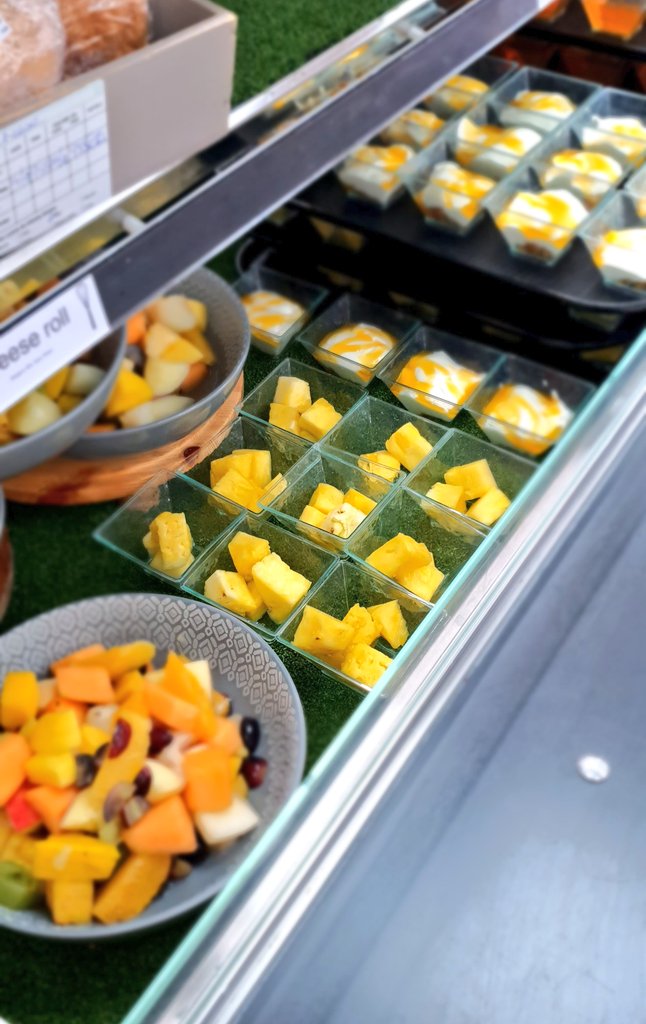 Andrew Deeny tweet media