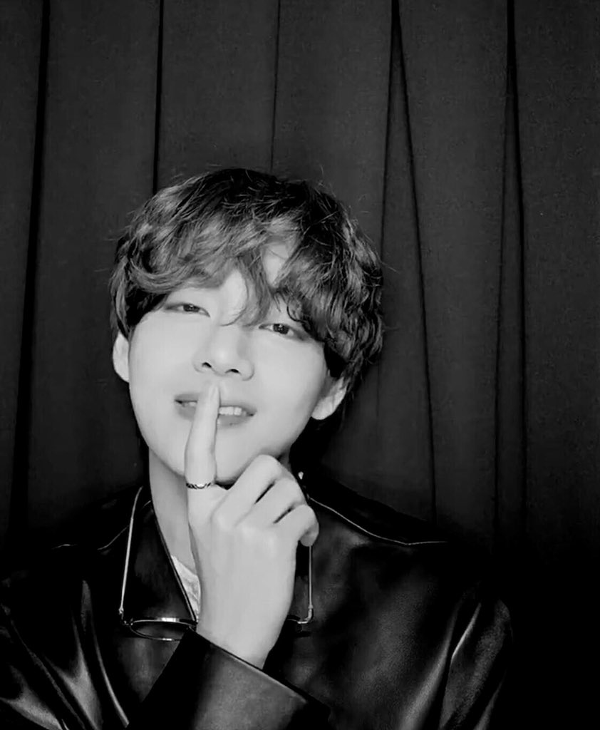 taehyung pics (@taeblackpics) on Twitter photo 