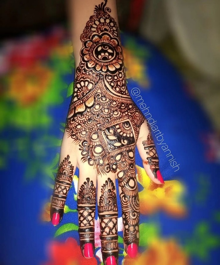 Theweddingbels's tweet photo. Professional Beautiful Henna Mehendi Designs for Girls 2021 
@mehndiartbyannish_/ ig 

Follow 
@TheWeddingBels

For More Inspirational Henna Designs Ideas
#mehendi #engagement #engagementring #engagementphotos #engagementsession #engagementshoot #makeupengagement #mehendidesign https://t.co/4T7nyyANyc