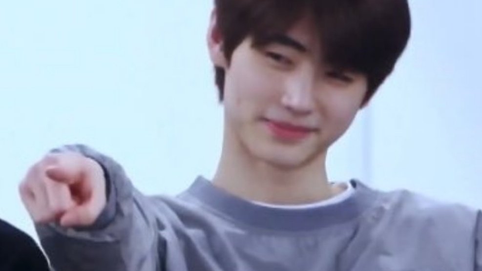 ً (@jakehoonfeed) on Twitter photo 