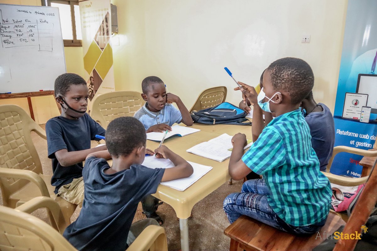 afristack's tweet image. #AfriStack #Tech4Kids - USEFUL HOLIDAYS
Our young people of Useful Holidays received basic notions in Microsoft Excel, apparently fun for them to use.
#Education #team228 #TgTech #InnovTogo #stem #iot #AI #electronique #robotique