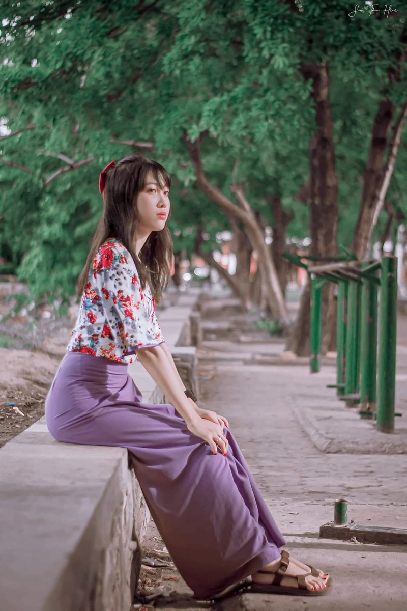 sthuhtet5's tweet photo. In frame - p_for_polly_

📸 from one year ago 

#portraitphotography #lightroom #ootd #ootdmyanmar #cute #Myanmar #Burma #asian #asiangirls #siimaginations #myanmargirls #mandalay #visual #portrait #naturallight #myanmardress https://t.co/PelwU235wi