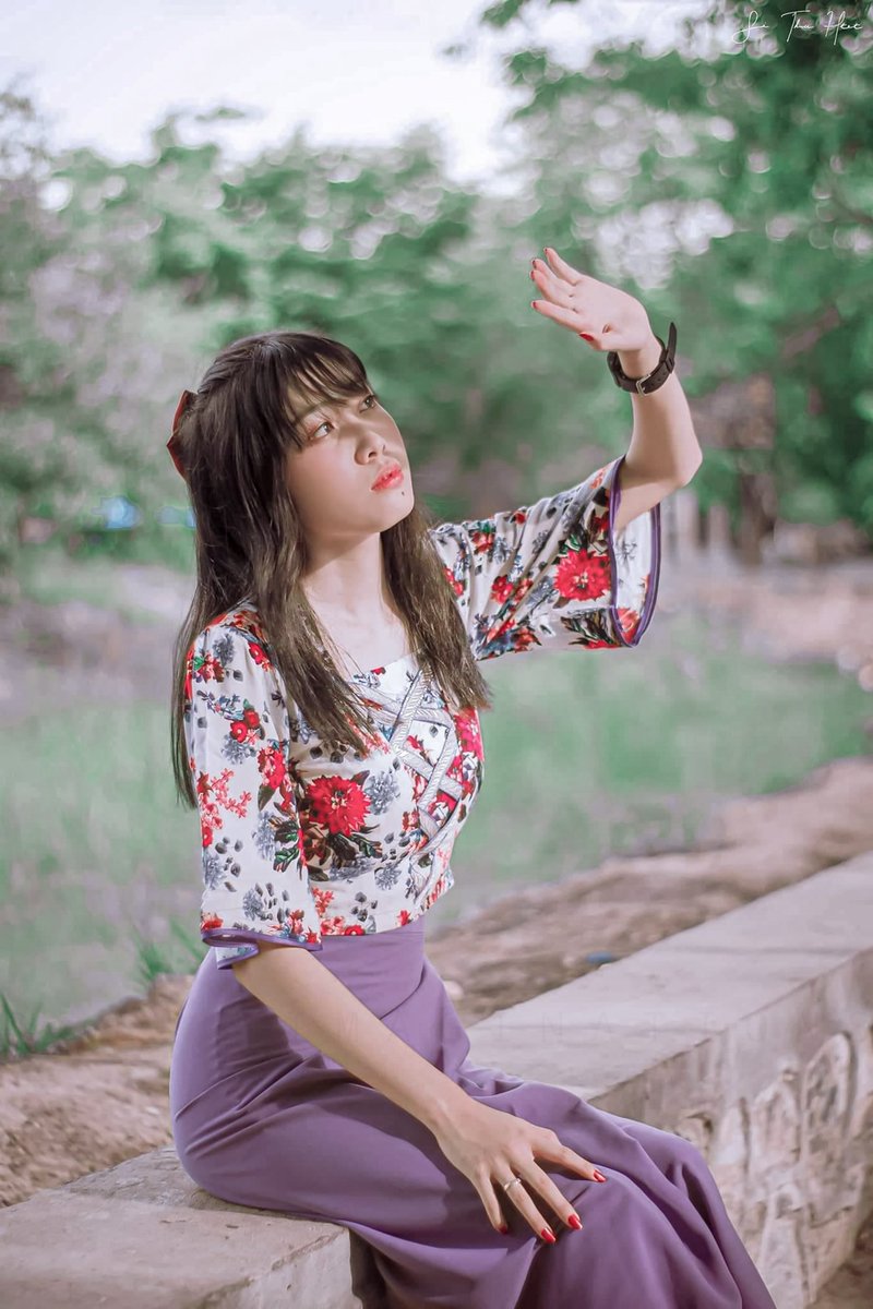 sthuhtet5's tweet photo. In frame - p_for_polly_

📸 from one year ago 

#portraitphotography #lightroom #ootd #ootdmyanmar #cute #Myanmar #Burma #asian #asiangirls #siimaginations #myanmargirls #mandalay #visual #portrait #naturallight #myanmardress https://t.co/PelwU235wi