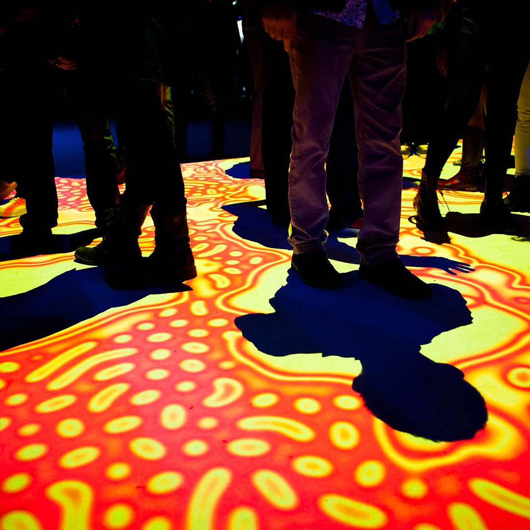 luminArtz's tweet photo. Remembering this amazing project from ILLUMINUS 2015 and thinking we could all use a healing pool right about now... 

"Healing Pool" by: Brian Knep
ILLUMINUS 2015
Photo: Tina Tian

#supportingartists https://t.co/C2bxjuRGhH