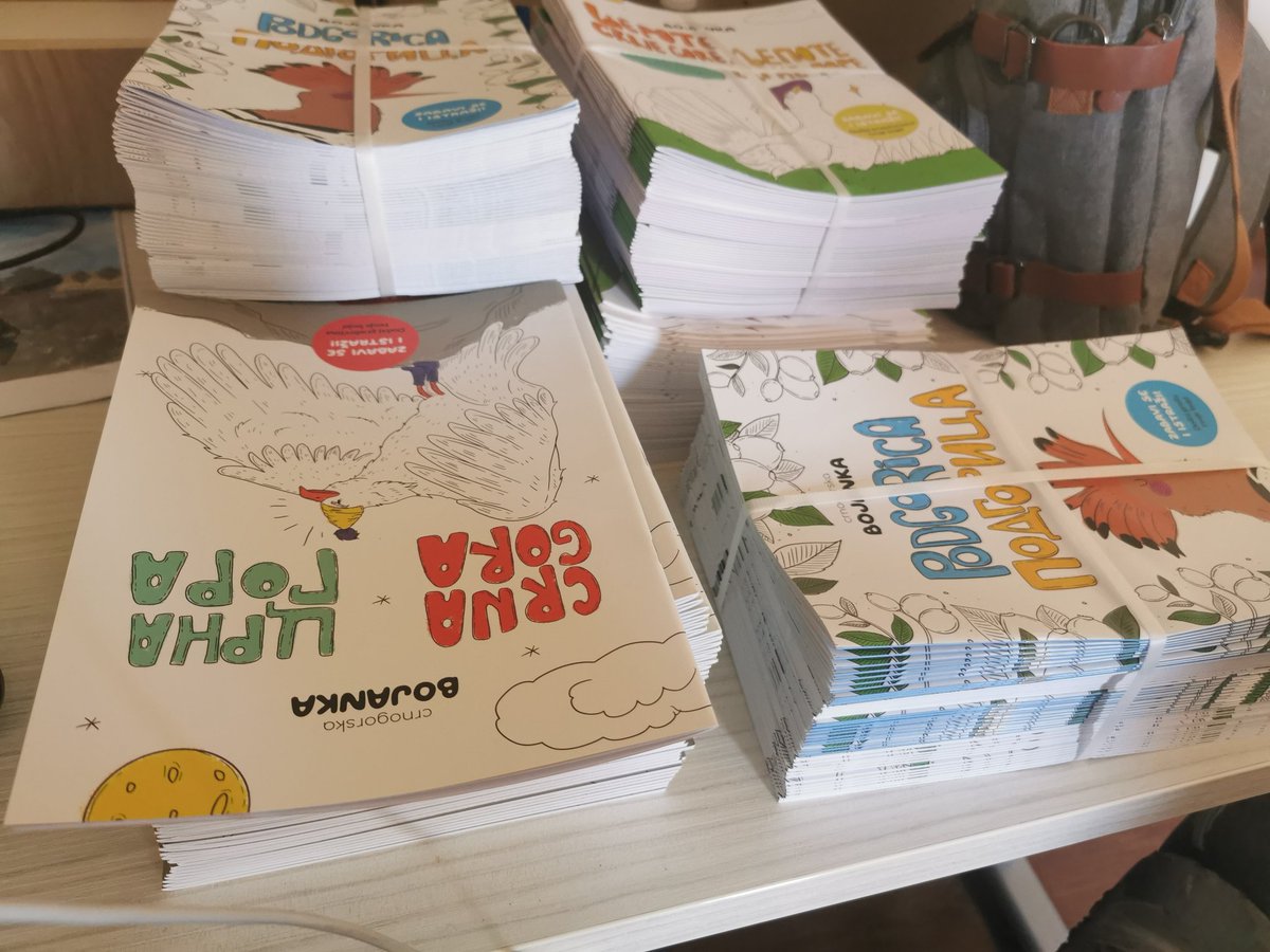 zaimovictarik's tweet photo. Vidim svi pričaju o crnogorskoj bojanci, dolazim na posao i pored mog radnog stola ogroman broj primjeraka. 
Hm hm @AdrijanaHusic 
#cinidobro #uskoro #staytuned https://t.co/FTGsK5pNAu