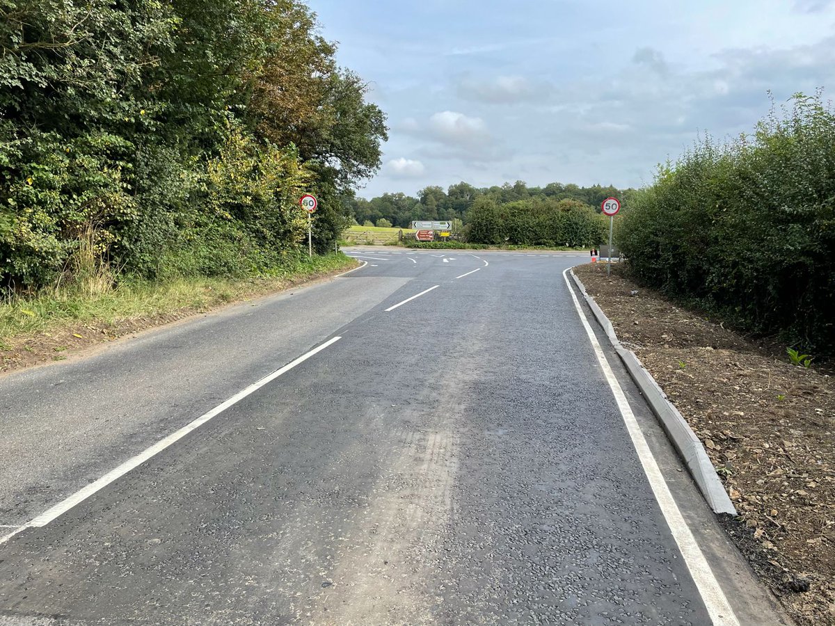 Pro_Tar's tweet photo. A recent road widening project completed for one of our long standing clients in Long Hanborough last week 👷🏽‍♂️

#roadsurfacing #roadwidening #surfacingcontractors https://t.co/toqMrpCMOB