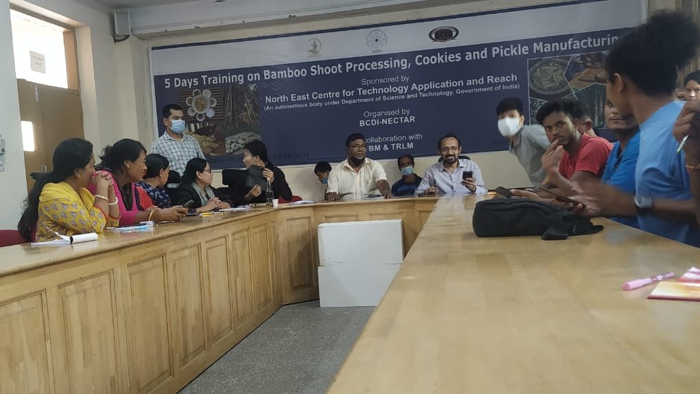 TripuraBamboo1's tweet photo. Training programme on Bamboo Shoot Processing, Cookies and Pickle manufacturing at BCDI Campus, Agartala, Tripura. Organized by - BCDI &amp; NECTER in collaboration with Tripura Bamboo Mission, Govt. of Tripura..
#bamboo 
#BCDI
#AtmanirbharBharat
#TripuraBambooMission https://t.co/Oj28MJGo3Y