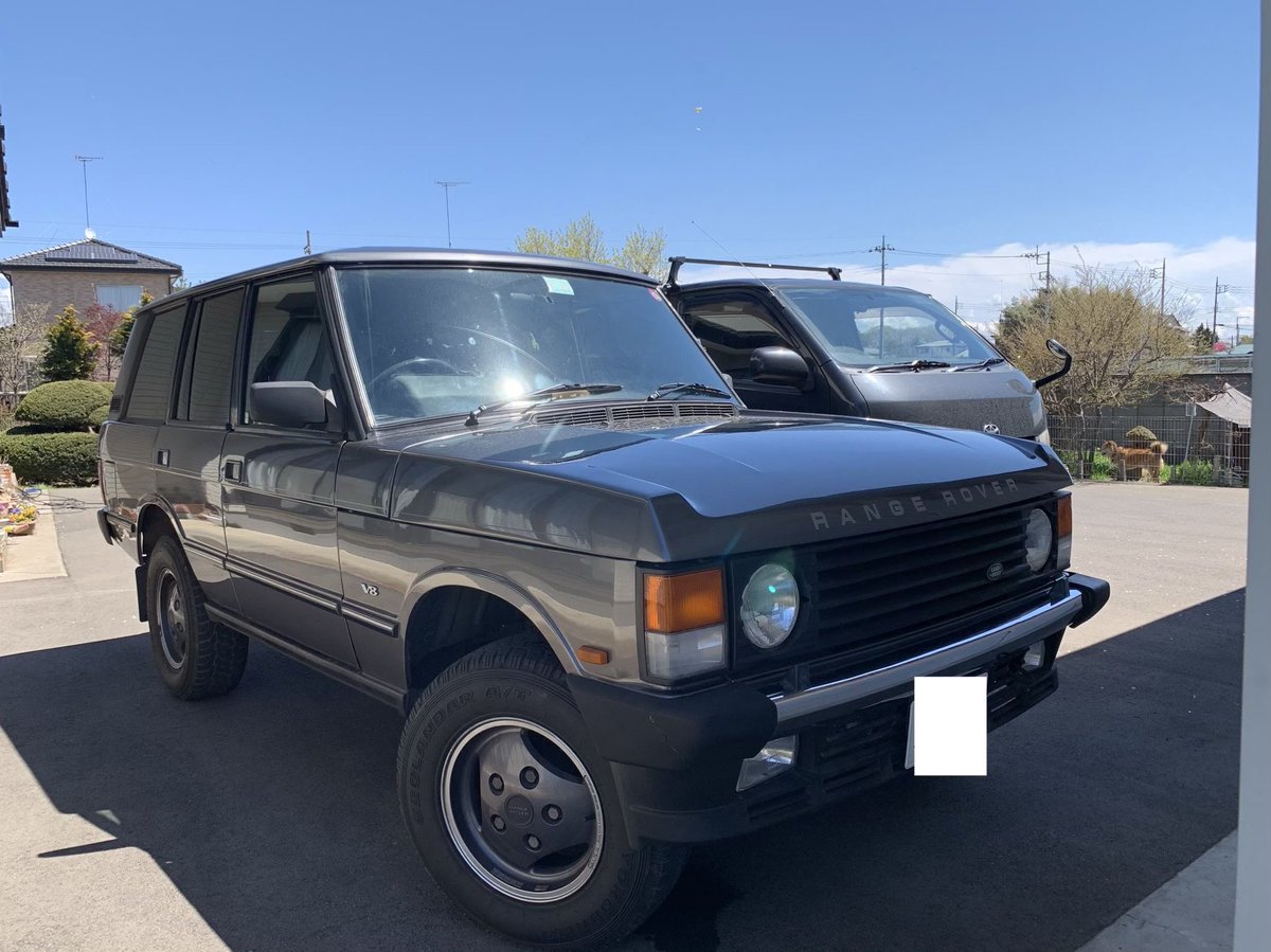ナンココ ナンデモココから 世界を元気に 先週から入院しているレンジローバー 来週帰ってくる予定 ブレーキ パッドとタイヤを交換中 私の元に来てくれて早11年 エンジン音がマジでかっこいい も 未だにメロメロです レンジローバー 旧車